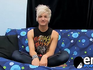 Emo Twink Austin Mitchell Gives His Cock A Good Wanking free video