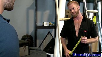 Athletic Pornstar Isaac Hardy At An Interview free video